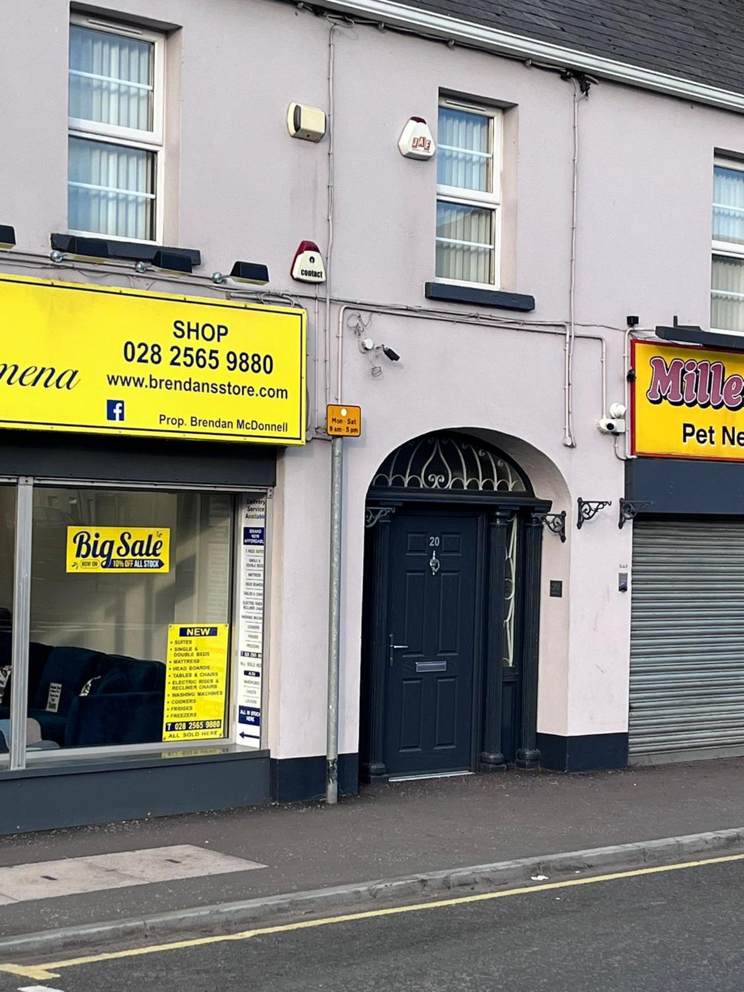 3 Bedroom Apartment, Ballymena, The Wee Stop Gap Exterior foto